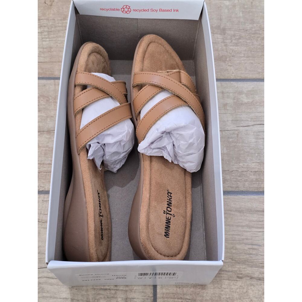 Minnetonka New Sunny Thong Sandals Flip flops size 10 Leather - Picture 5 of 7